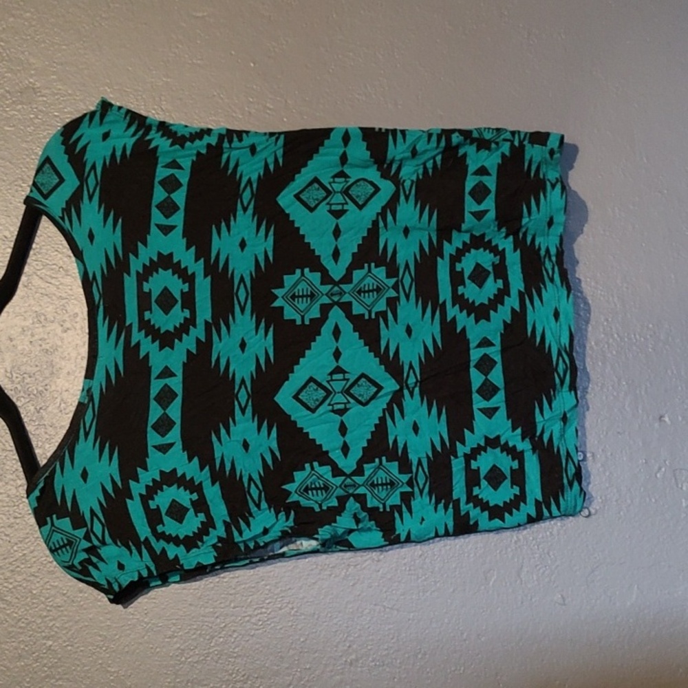 Ambiance Geometric Teal and Black Short Sleeve Crop Top - Picture 2 of 4